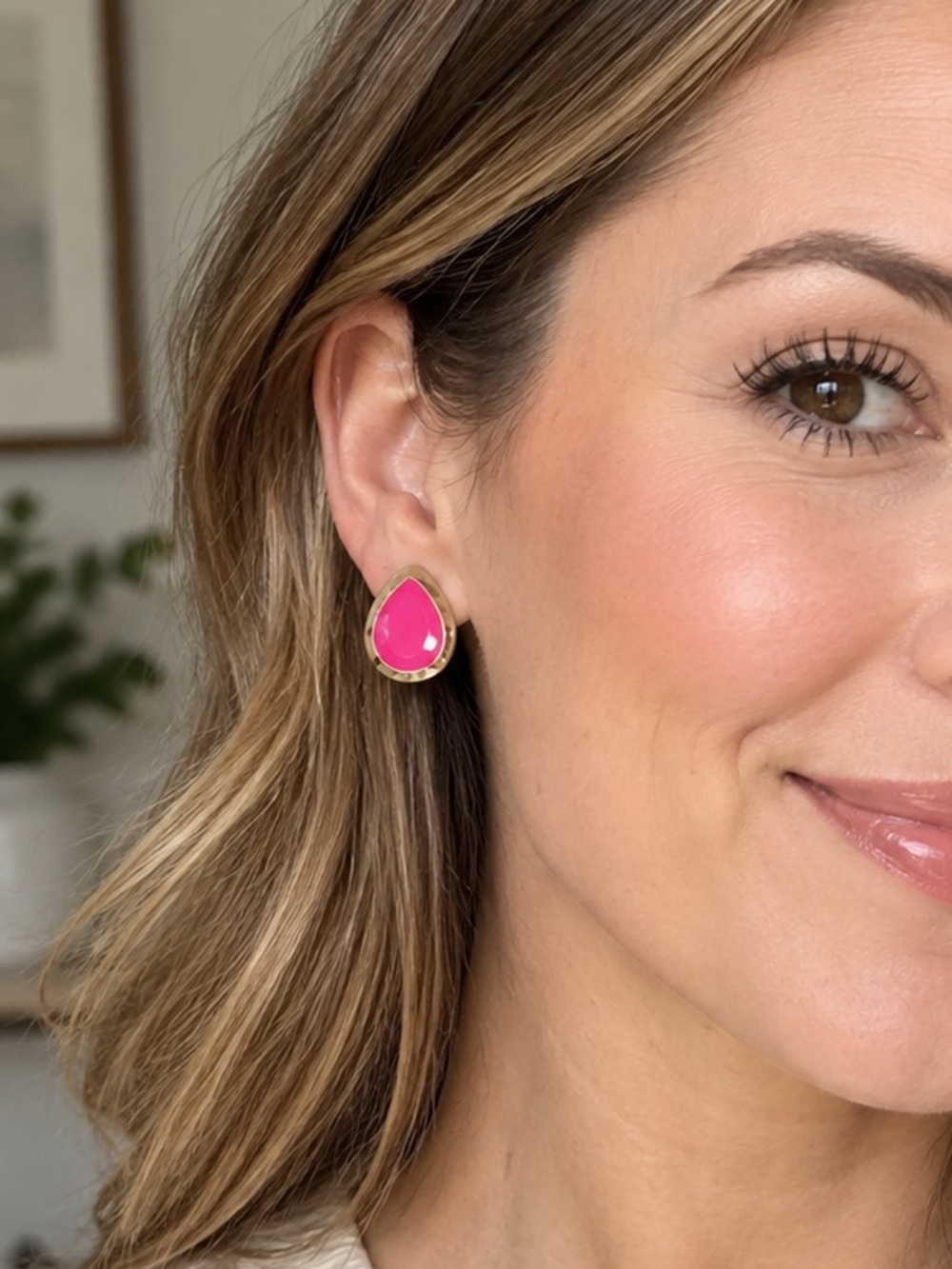 Hot Pink Teardrop Stud Earrings Gold Tone NWT Statement